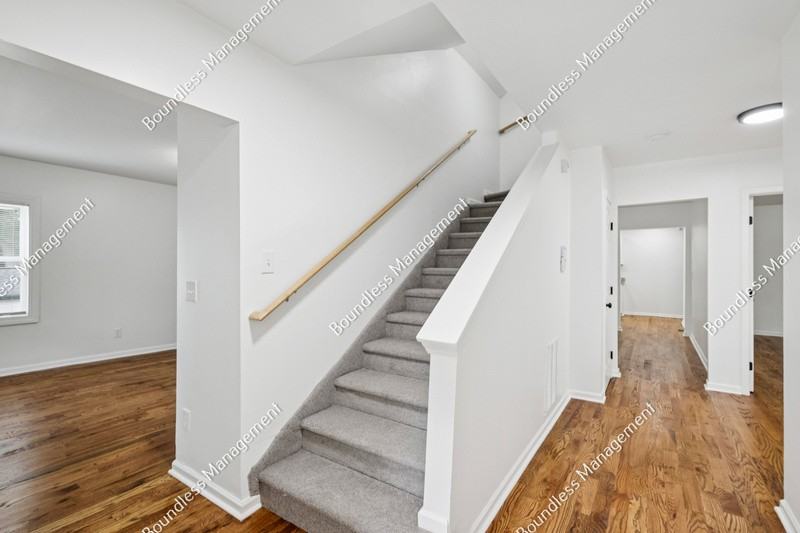 2649 Blount St - Photo 2 of 17