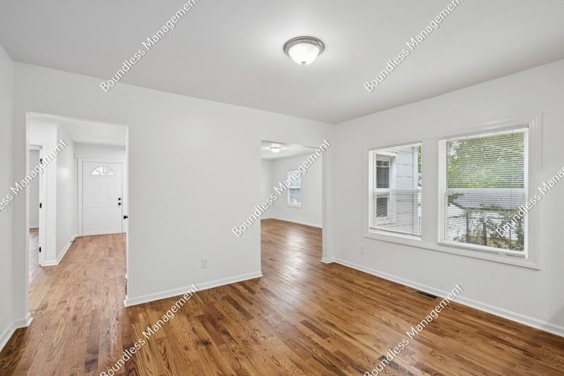 2649 Blount St - Photo 4 of 17