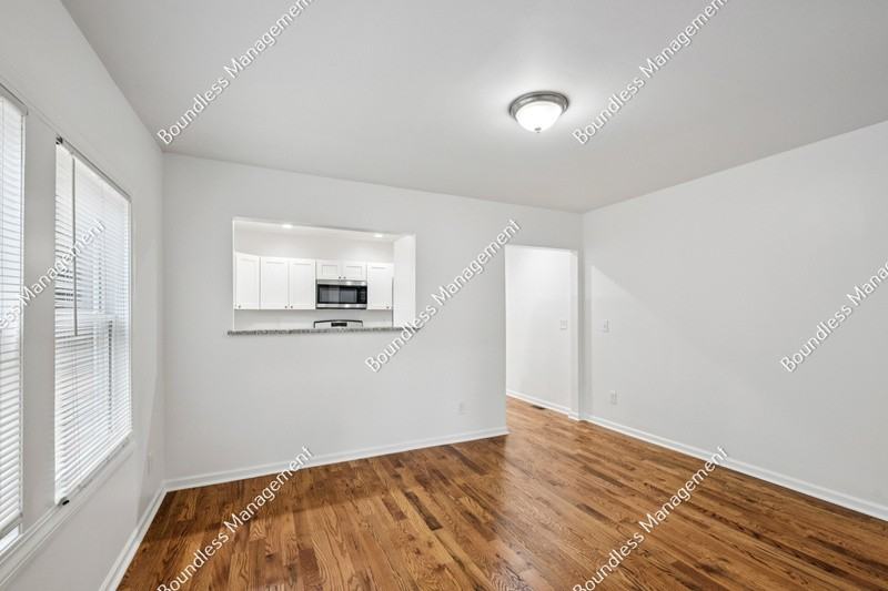 2649 Blount St - Photo 5 of 17