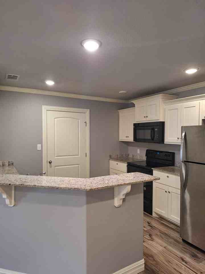 9001 Chanel Pl - Photo 7 of 10