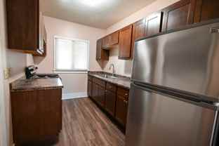 1200 1/2 Superior Ave - Photo 1 of 1