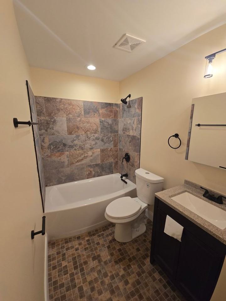 920 N Church St - Photo 5 of 6