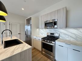 featured image of N Narragansett Ave & W Belmont Ave