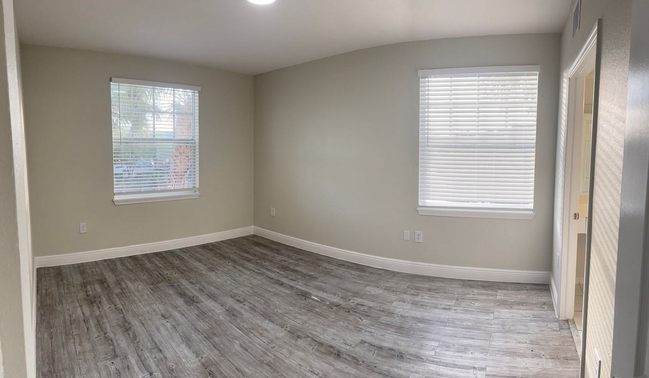 10162 Nw 33rd St - Photo 2 of 16