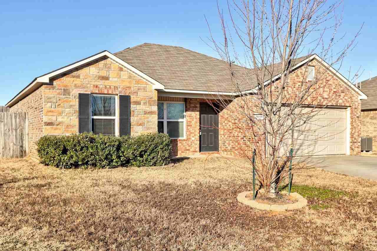 805 Hallow Oak Ct - Photo 3 of 33