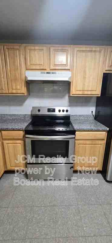 572 Cummins Hwy #12 - Photo 3 of 13