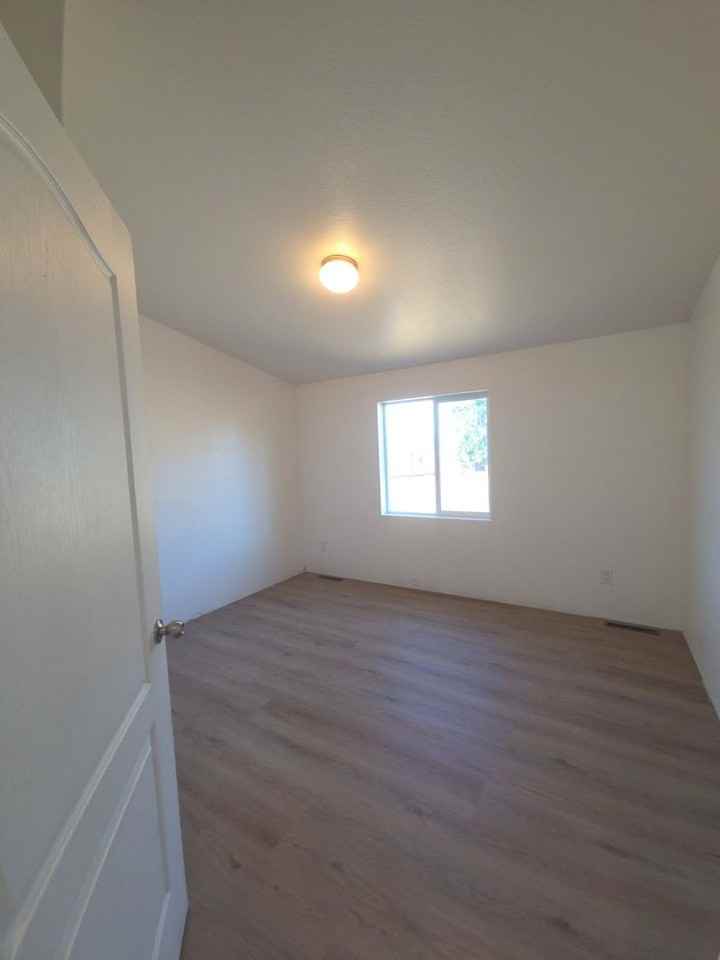 6884 Pentz Rd - Photo 7 of 9