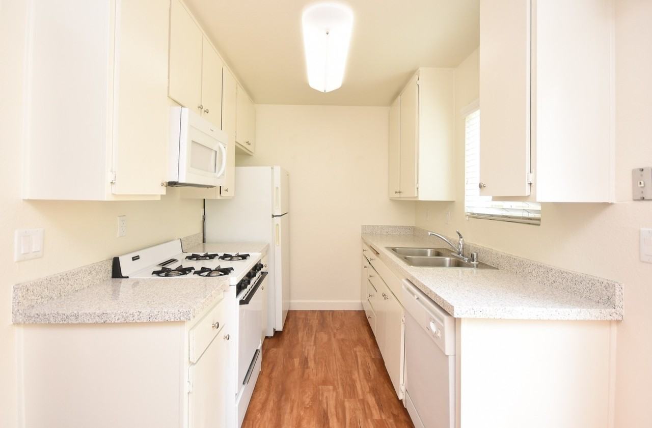 Villas de Laura Apts - Photo 4 of 43