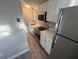 featured image of 614 614 Cabot St / 1 & 2 Trafalgar Drive