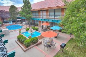 featured image of 2901 Euclid Ave Ne