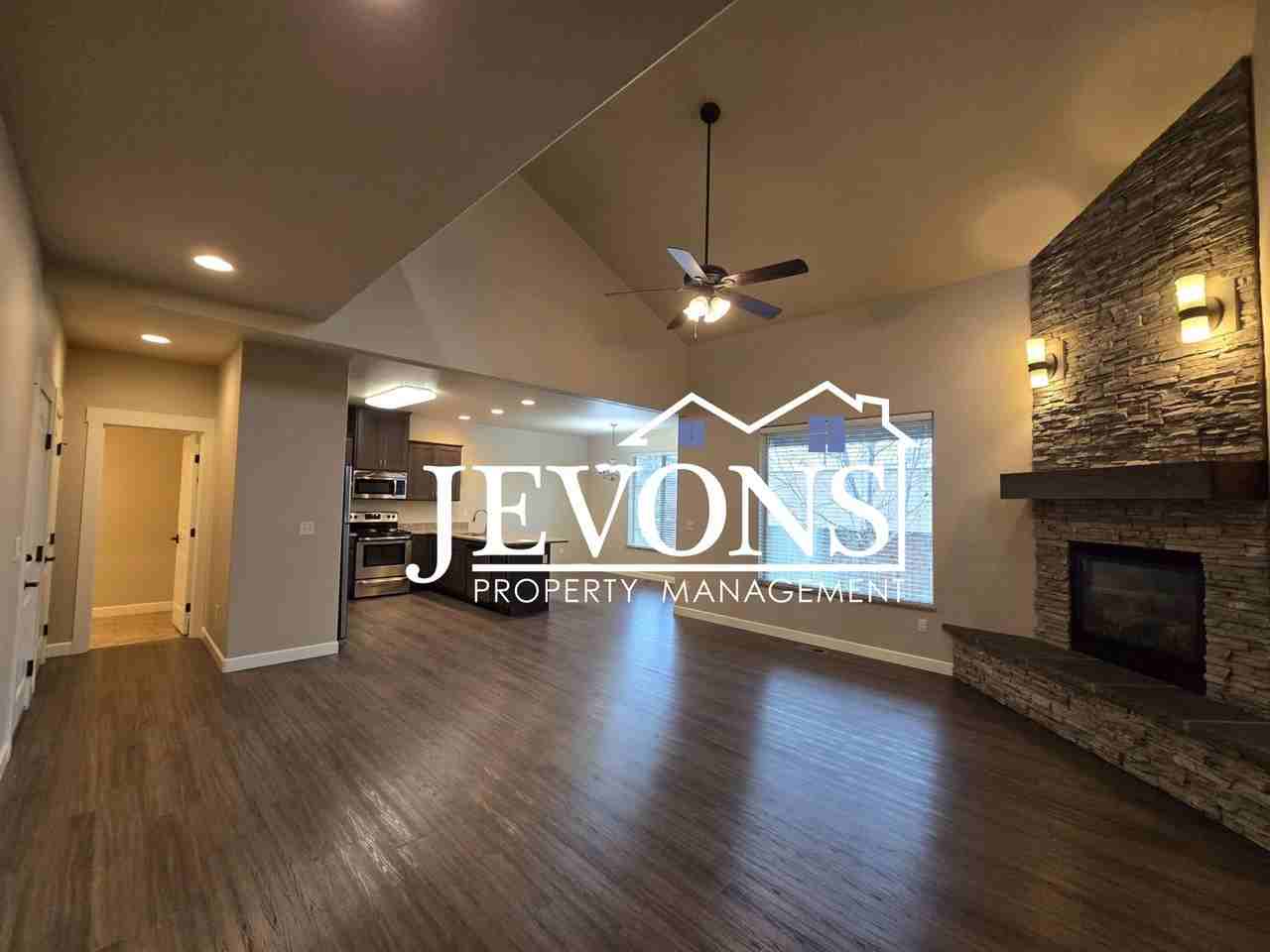 7204 W Chestnut Ave - Photo 3 of 26