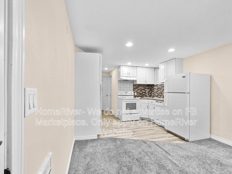 1414 N Addison St #102 - Photo 5 of 21