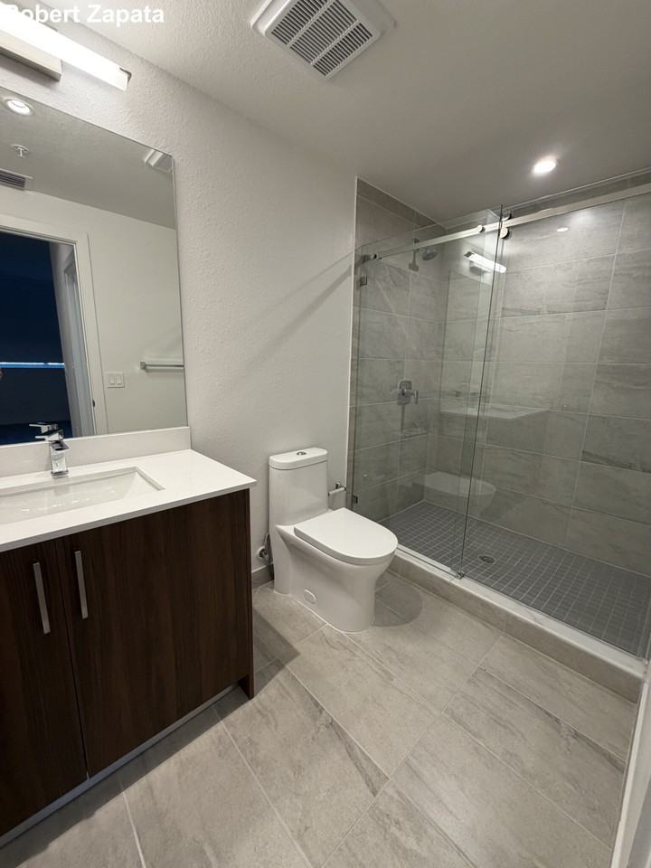 896 Nw 35th Ave #242 - Photo 6 of 8