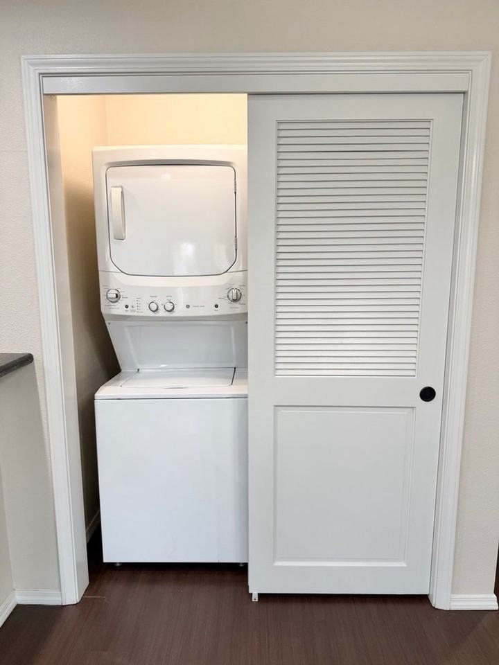 Harbor Pointe Apartments - Photo 5 of 13