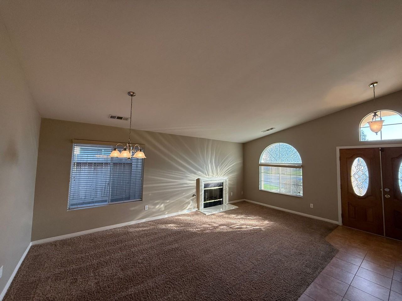 10100 Saint Albans Ave - Photo 2 of 19