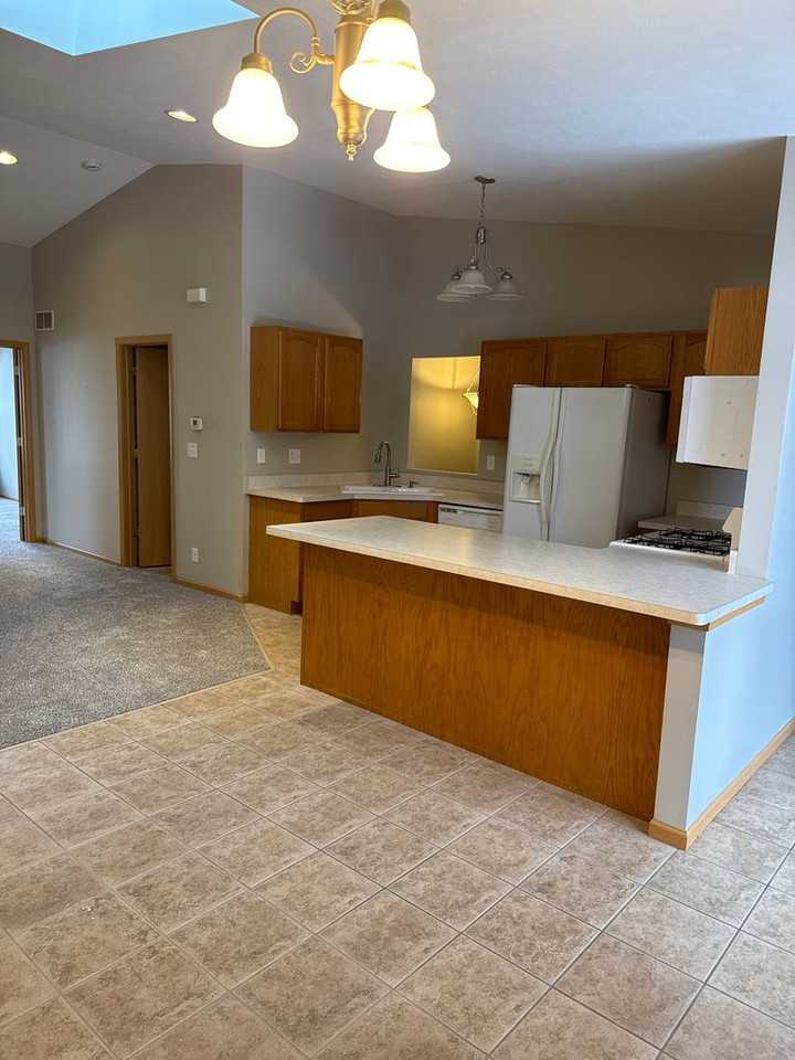 6436 Reanna Way - Photo 3 of 10