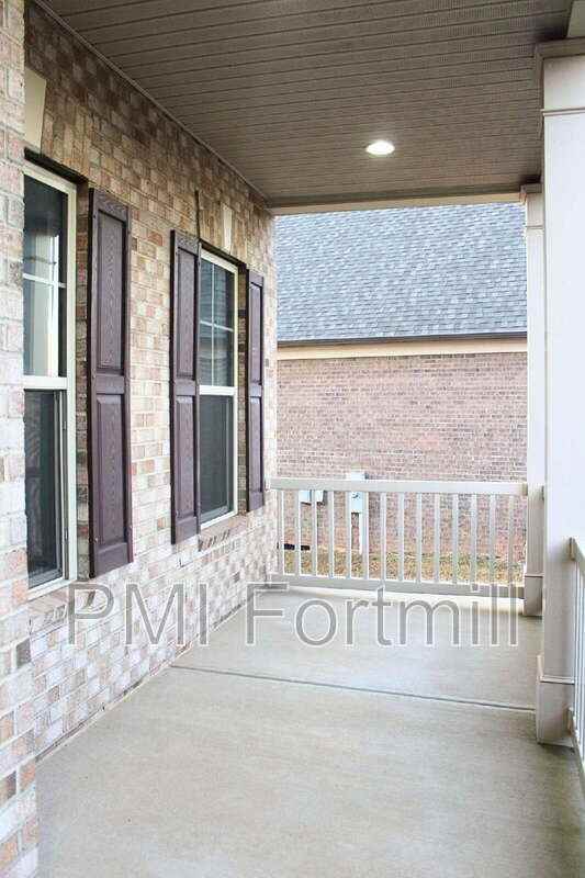 521 Vine St - Photo 4 of 31