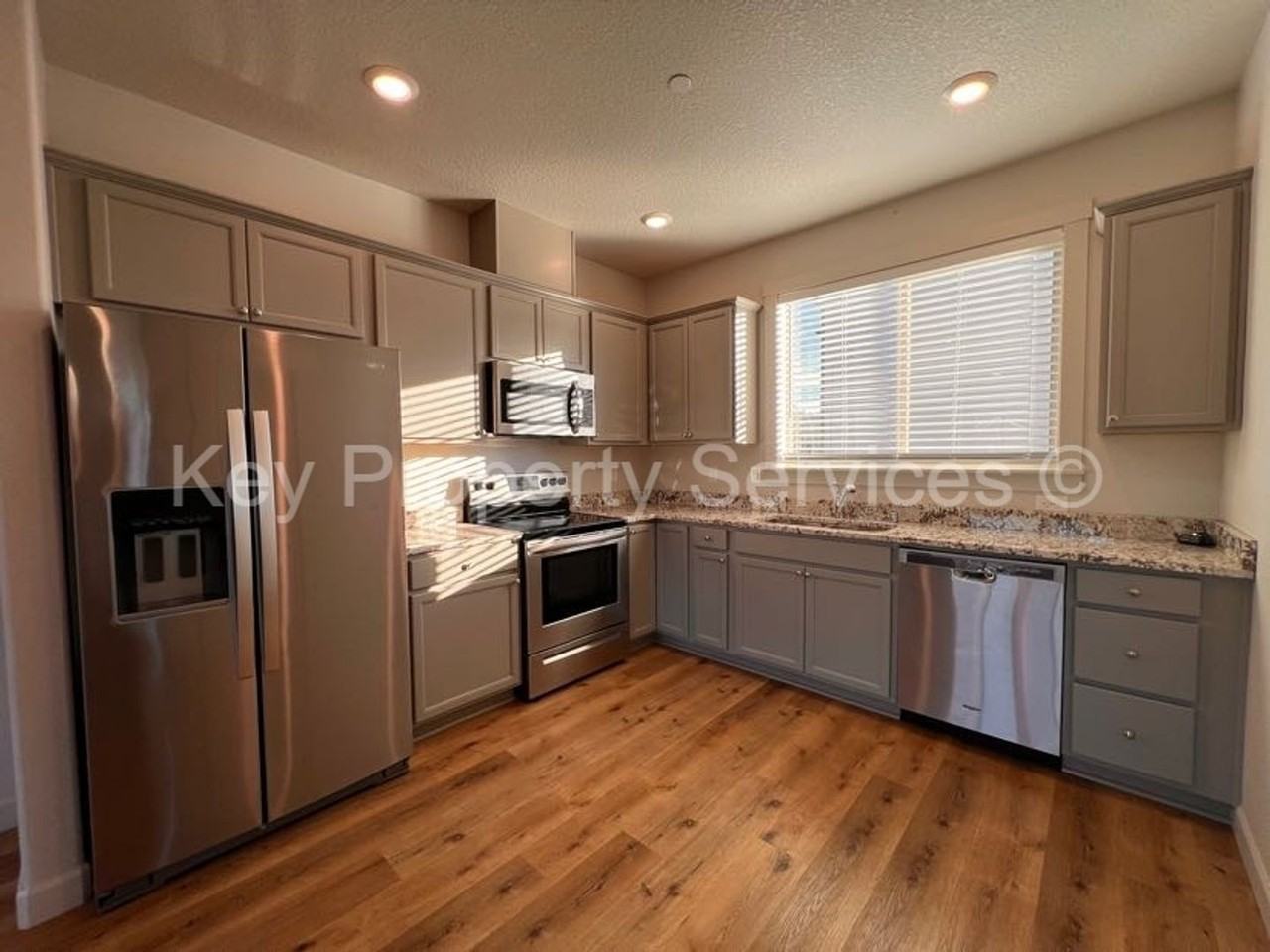 180 Loganberry Ct - Photo 7 of 24