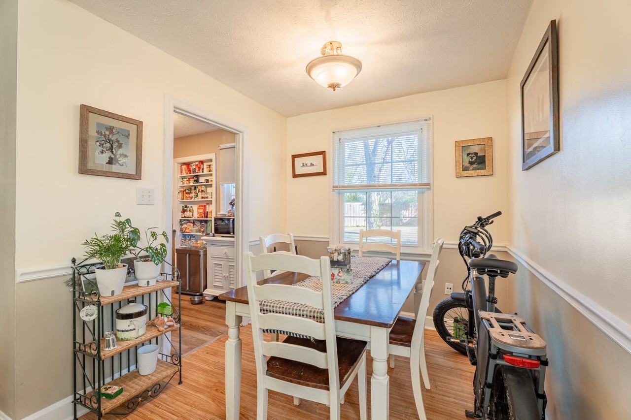 104 Sharyn Ln - Photo 7 of 29