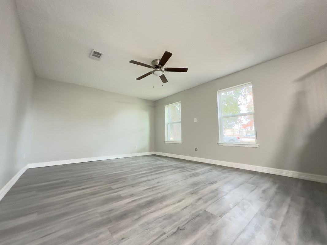 4931 Raven Ridge Dr - Photo 7 of 17