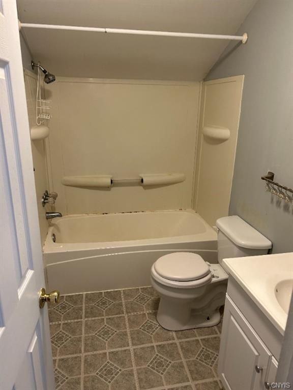 334 W 5th St - Photo 4 of 7