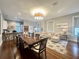 featured image of 10 Young St ##2