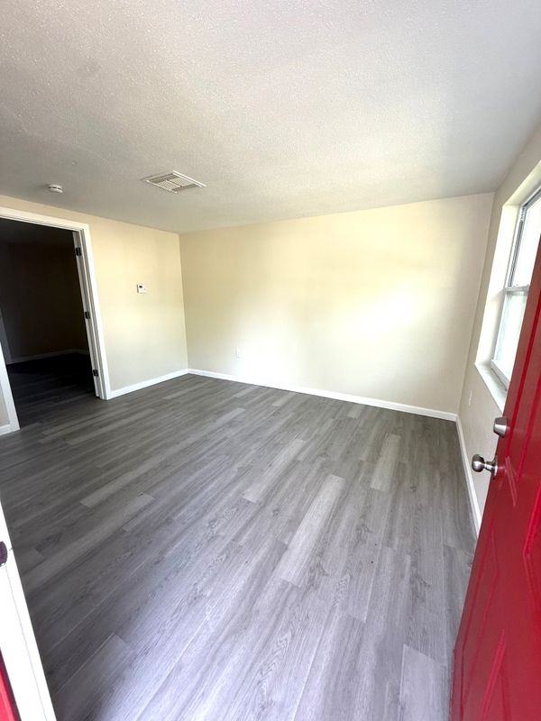 5320 Cedar Ln - Photo 2 of 8