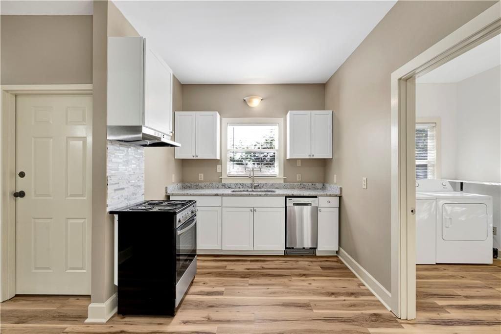 305 N Jackson St ##B - Photo 5 of 16