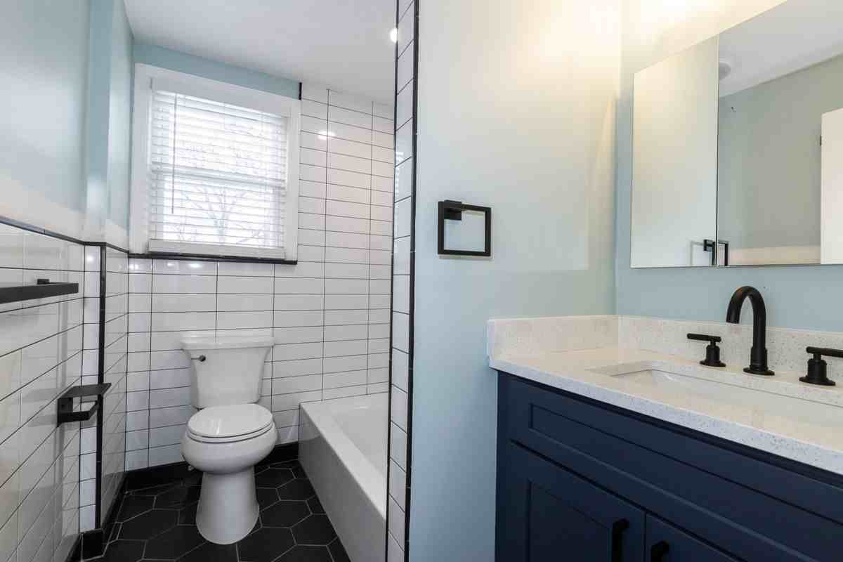 23 Gates Ave ##2 - Photo 5 of 8