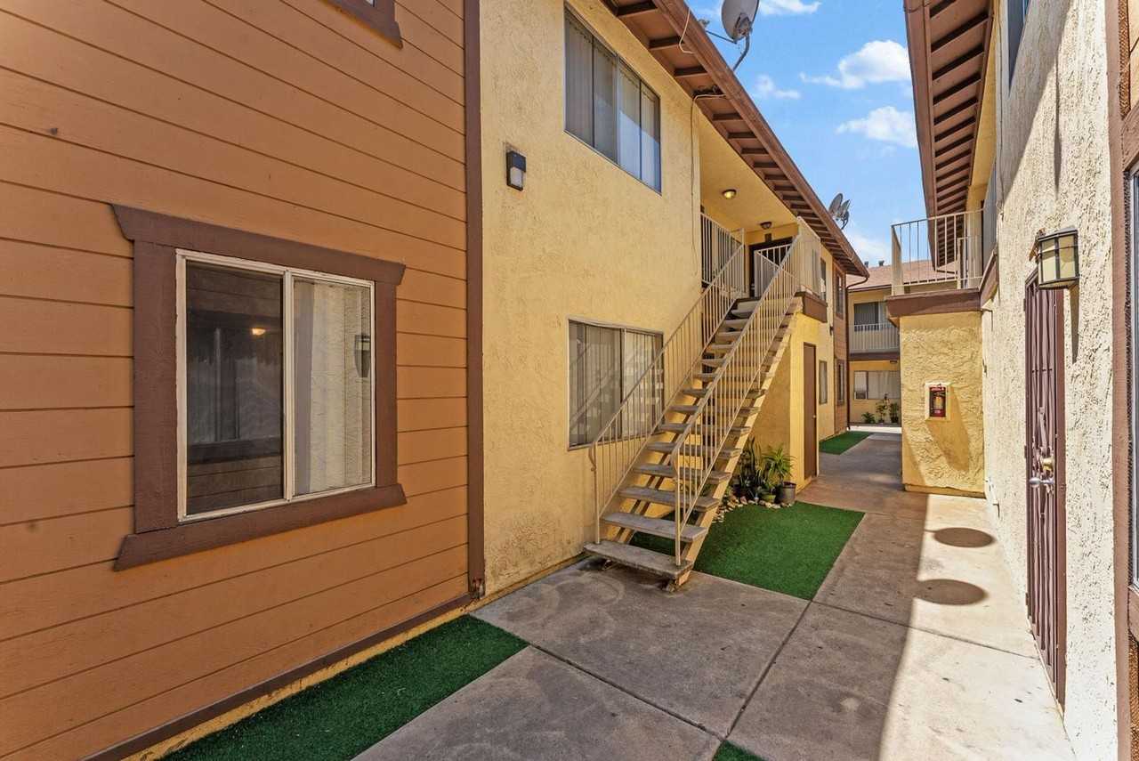 Imperial Terrace - Photo 2 of 26