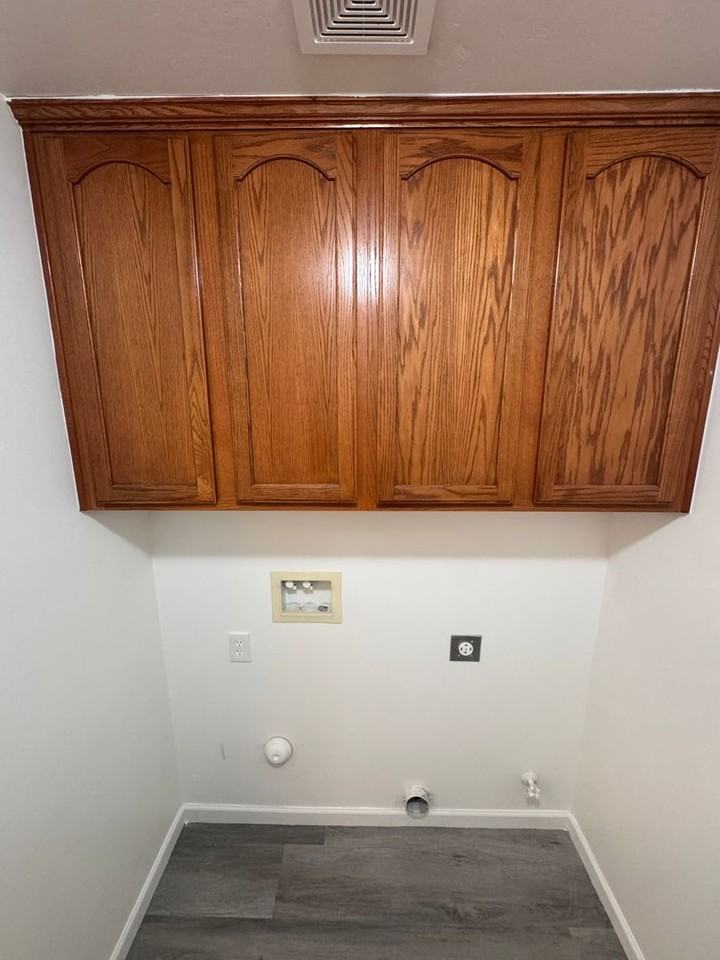 11711 Stratosphere Ave - Photo 6 of 14