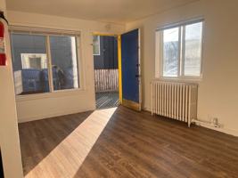 featured image of 3910 Latona Ave Ne