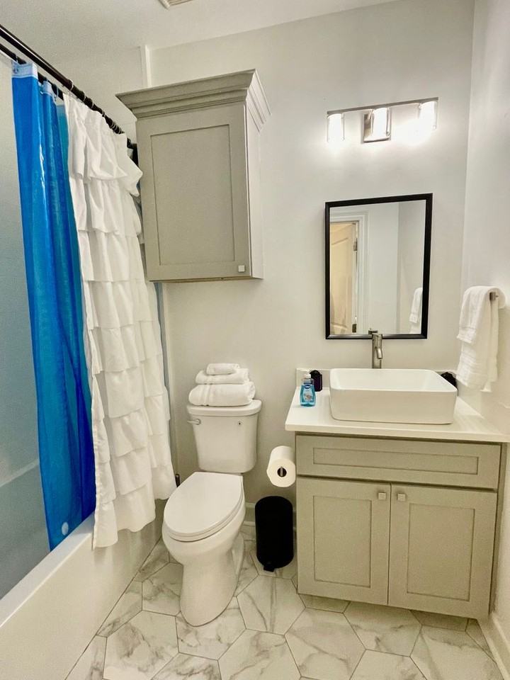 415 Bedford Dr - Photo 5 of 23