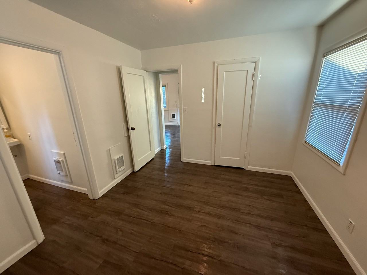 1613 State St - Photo 7 of 29