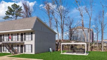 featured image of 715 Dogwood Ln