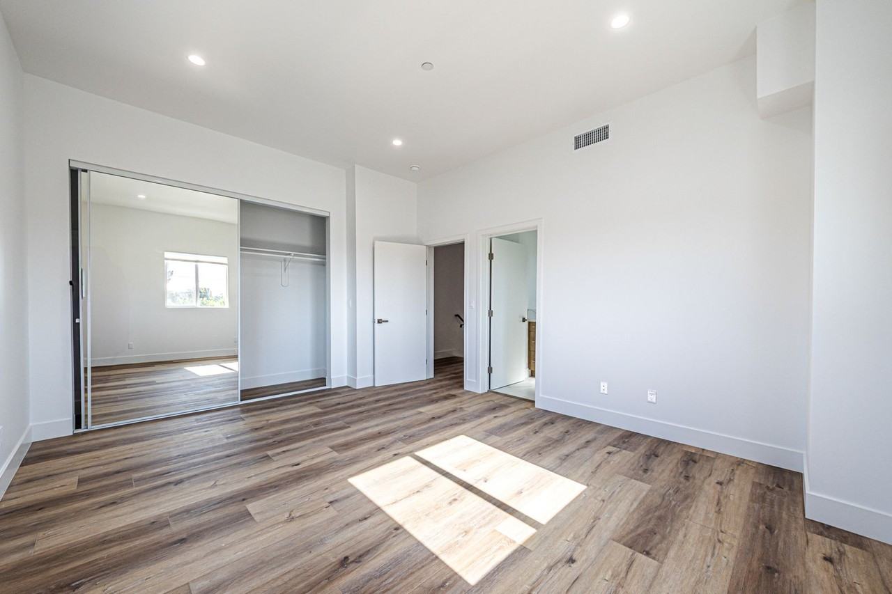 4445 1/2 Auckland Ave - Photo 7 of 27