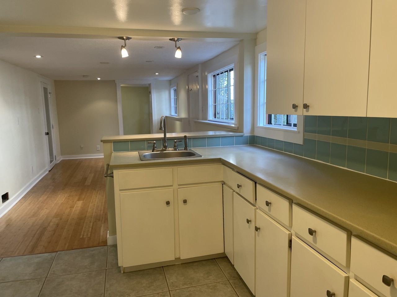 E Georgia St & Semlin Dr #Bsmt - Photo 4 of 7