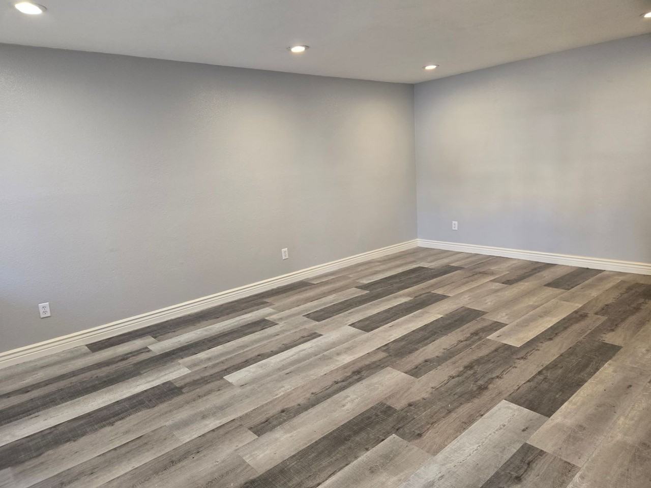 2674 N 43rd Ave #22C - Photo 6 of 50