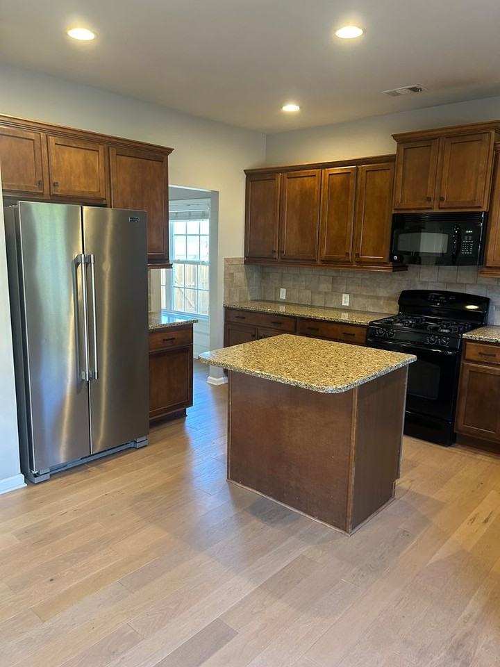 233 Meadow Blossom Way - Photo 5 of 25