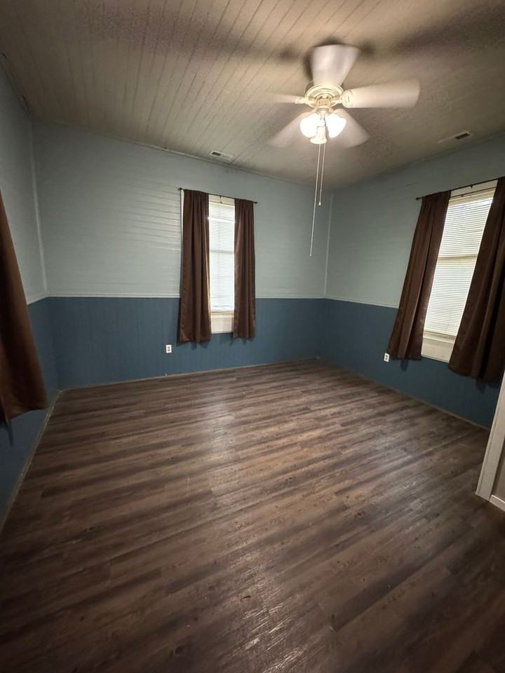 516 Mountain St Nw - Photo 4 of 7