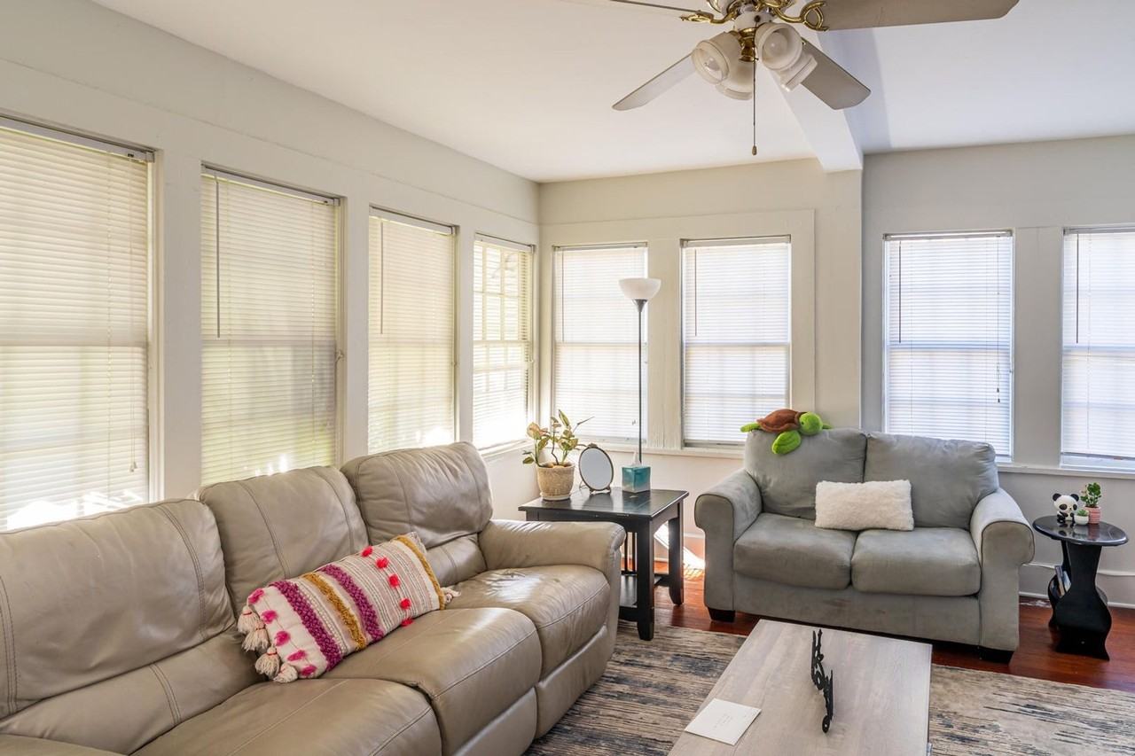 Downtown Charleston - Photo 3 of 7