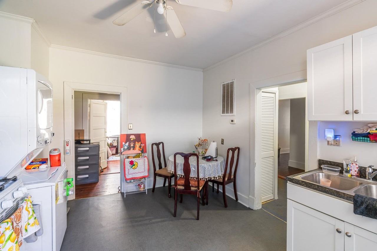 Downtown Charleston - Photo 5 of 7