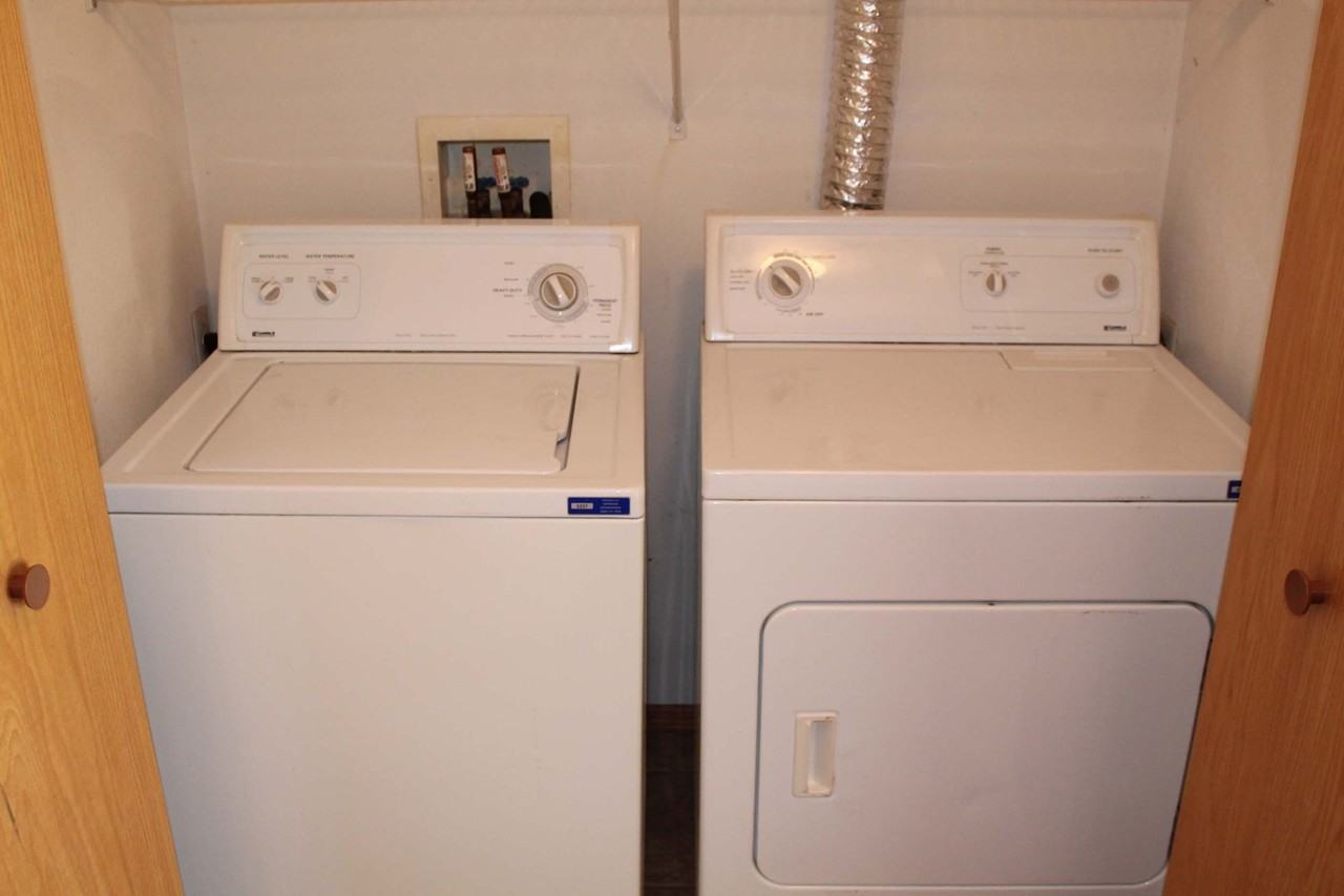 3516 Midvale Dr #4 - Photo 7 of 10