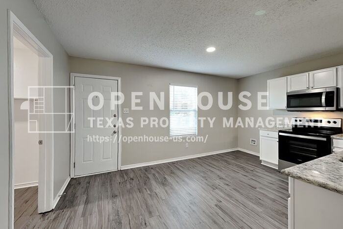 4725 Waterford Dr - Photo 7 of 20