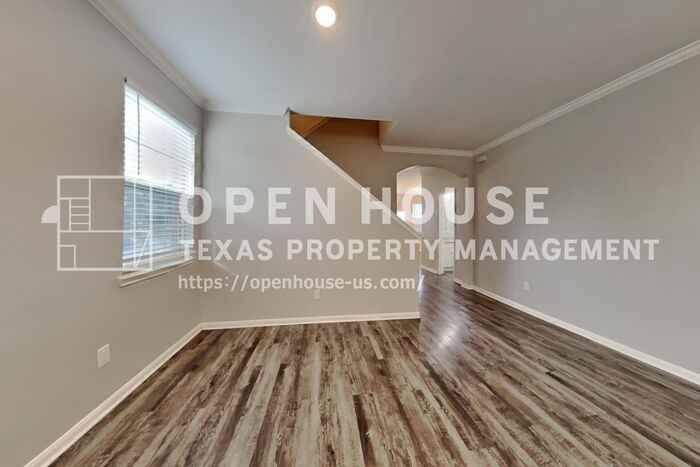 20750 Pine Rain Ct - Photo 5 of 24