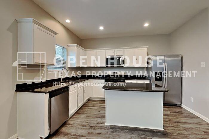 20750 Pine Rain Ct - Photo 7 of 24