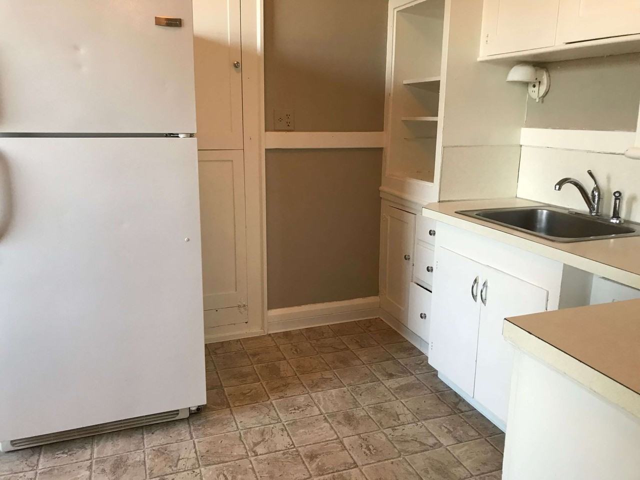 Kulshan Apartments - Photo 2 of 42