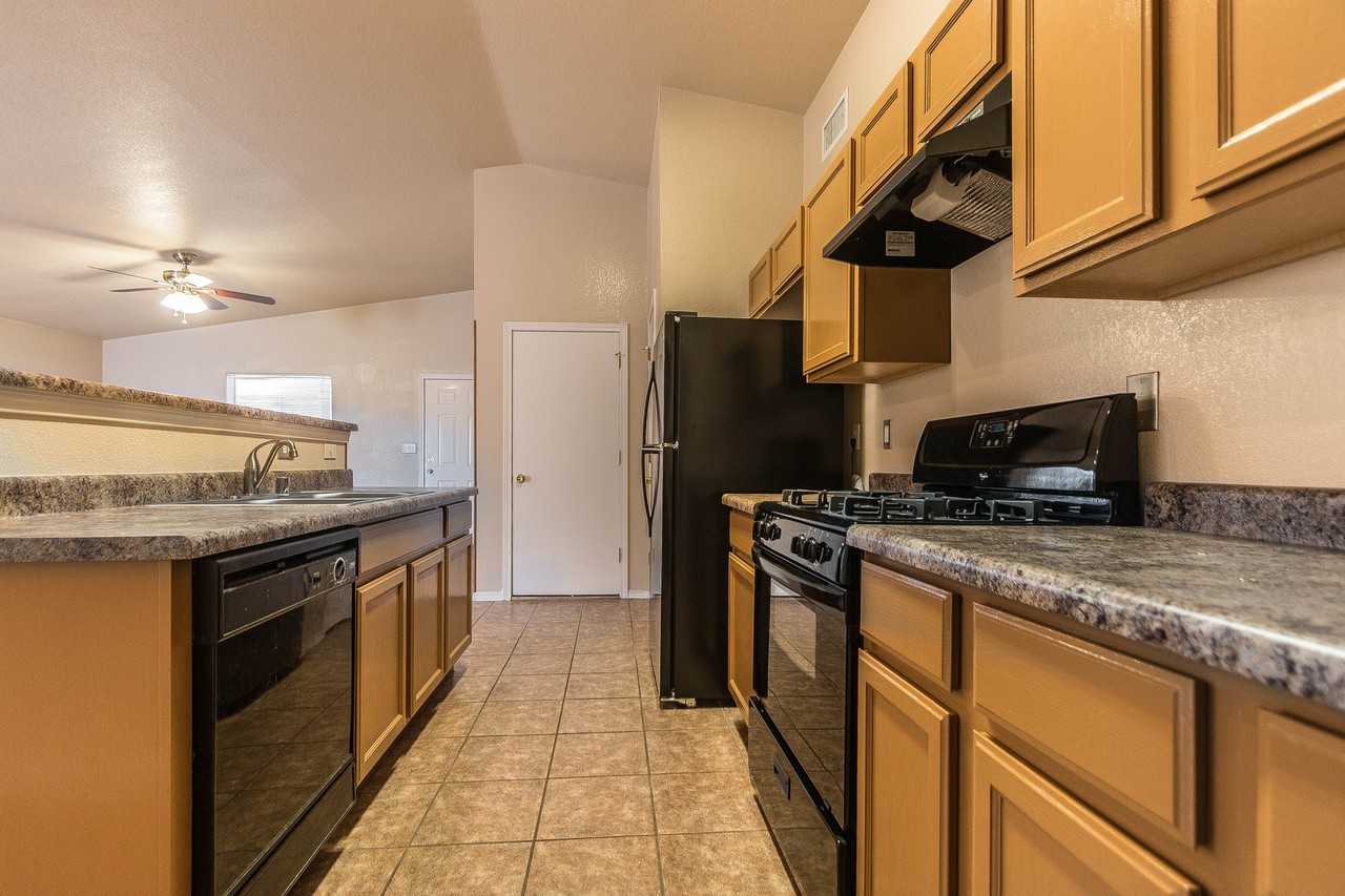 10545 Canyon Sage Dr - Photo 6 of 17