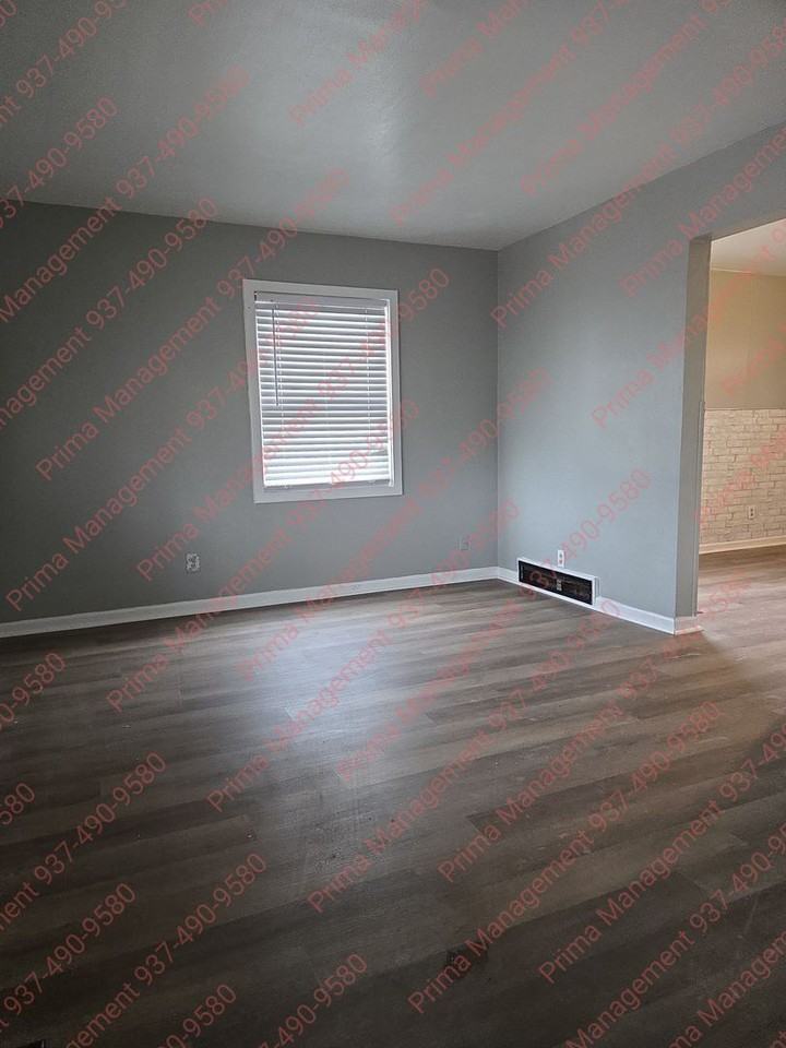 517 Pollock Rd - Photo 3 of 26