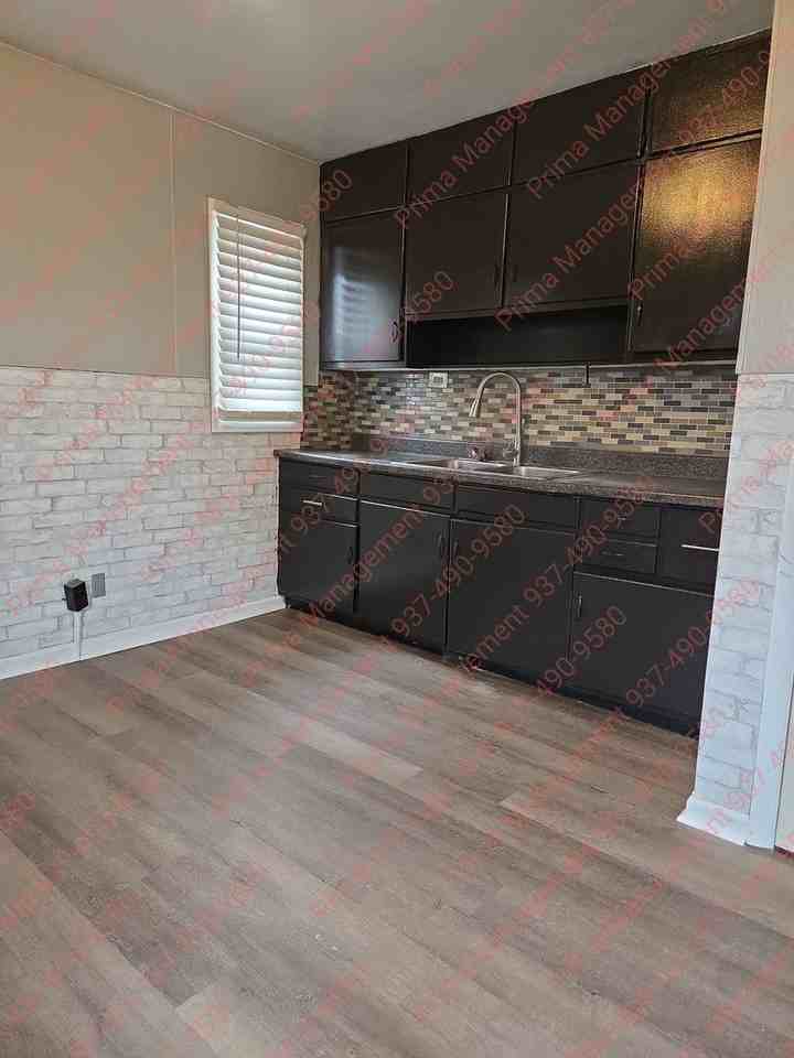 517 Pollock Rd - Photo 5 of 26